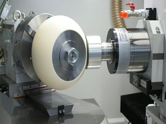 CNC-Bearbeitung für Keramiken HM